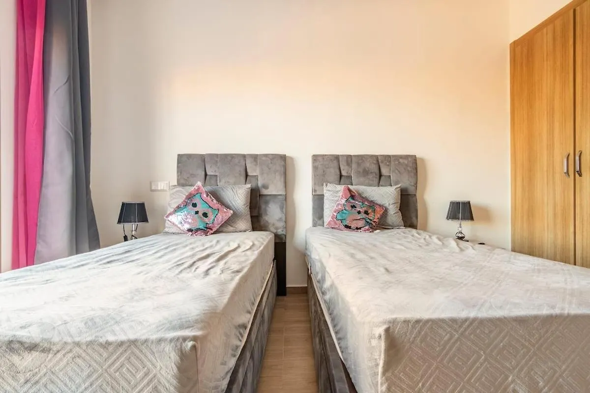 Wonderful Apartment With Garden And Large Pool Marrakesh